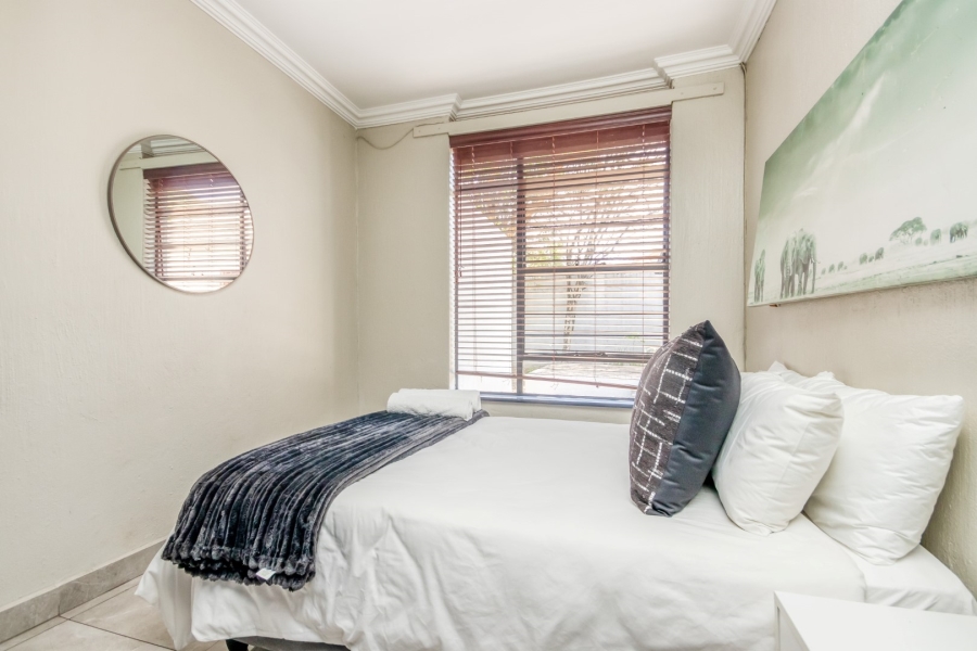 To Let 4 Bedroom Property for Rent in Bryanston Gauteng