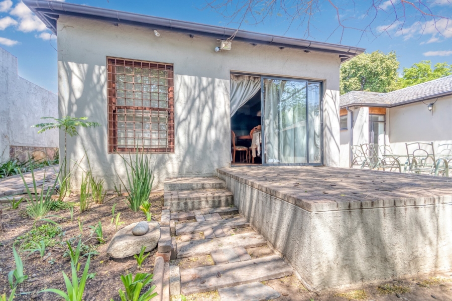 To Let 4 Bedroom Property for Rent in Bryanston Gauteng
