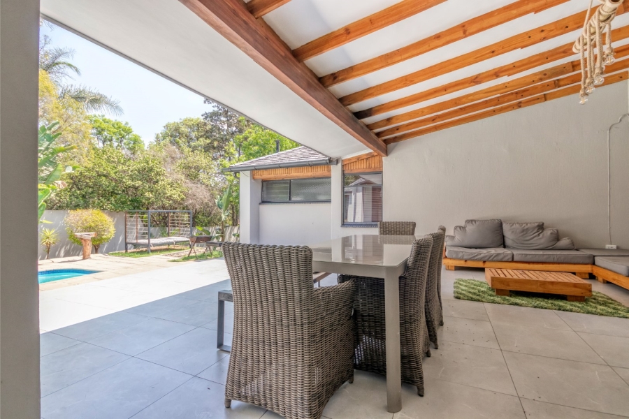 To Let 4 Bedroom Property for Rent in Bryanston Gauteng