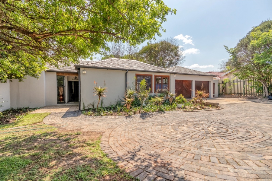 To Let 4 Bedroom Property for Rent in Bryanston Gauteng