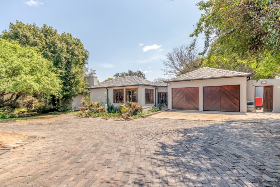To Let 4 Bedroom Property for Rent in Bryanston Gauteng