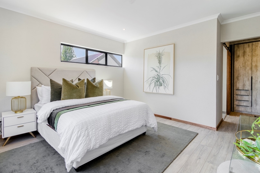 4 Bedroom Property for Sale in Linden Gauteng