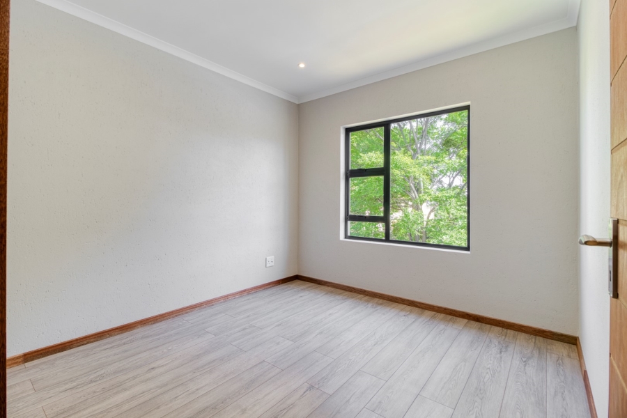 4 Bedroom Property for Sale in Linden Gauteng