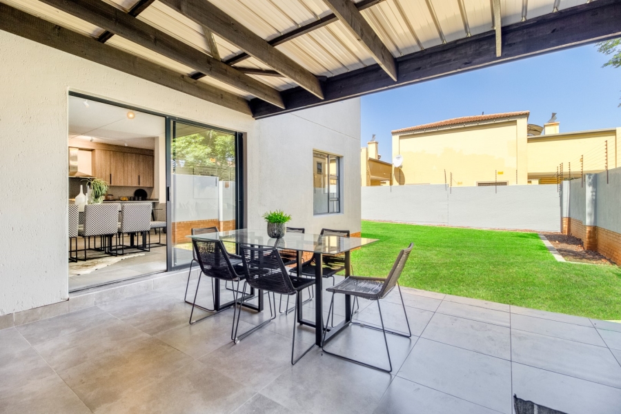4 Bedroom Property for Sale in Linden Gauteng
