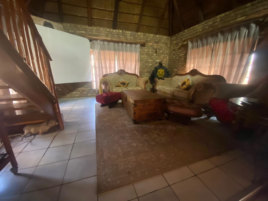 4 Bedroom Property for Sale in Derdepoort Gauteng