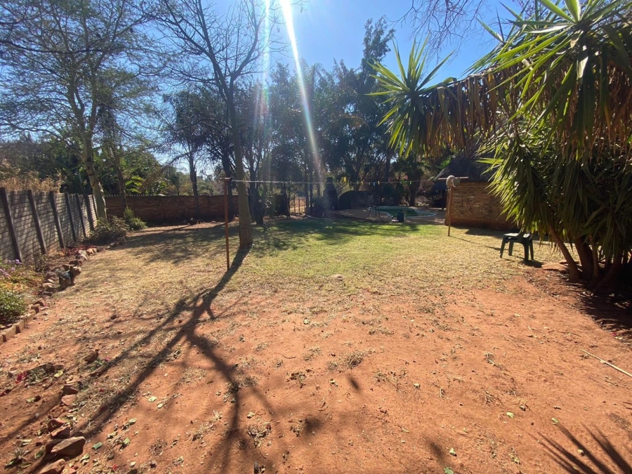 4 Bedroom Property for Sale in Derdepoort Gauteng