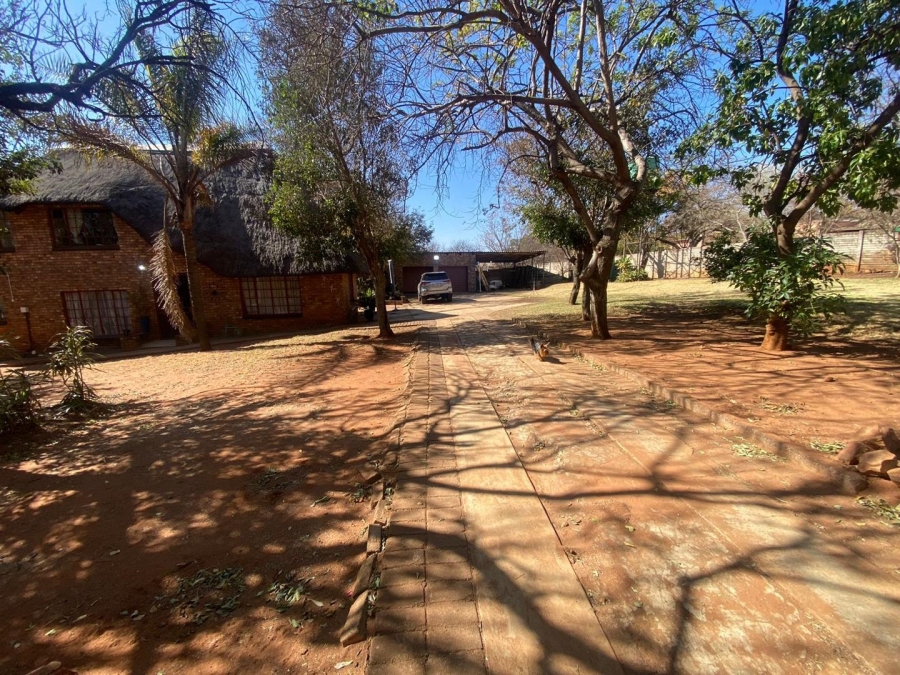 4 Bedroom Property for Sale in Derdepoort Gauteng