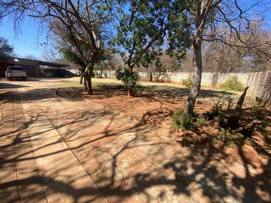 4 Bedroom Property for Sale in Derdepoort Gauteng