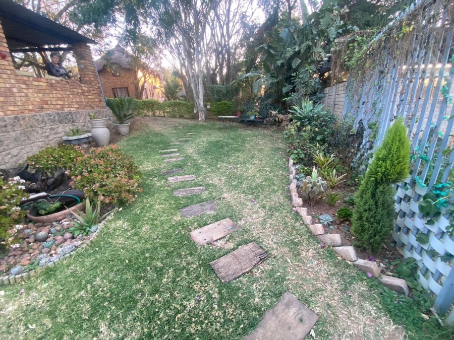 4 Bedroom Property for Sale in Derdepoort Gauteng