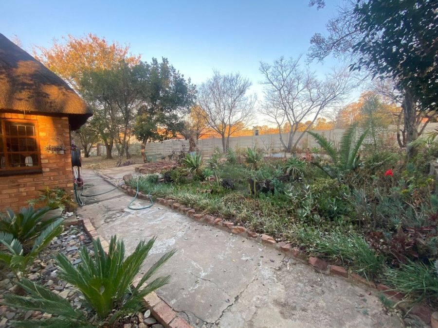 4 Bedroom Property for Sale in Derdepoort Gauteng
