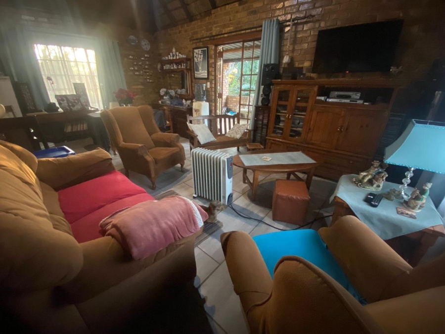 4 Bedroom Property for Sale in Derdepoort Gauteng