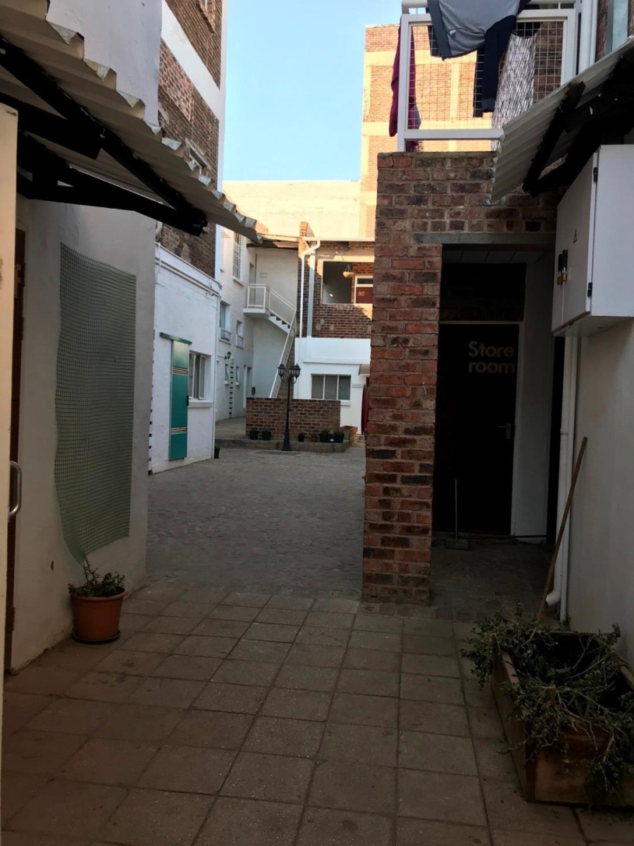 To Let 2 Bedroom Property for Rent in Jeppestown Gauteng