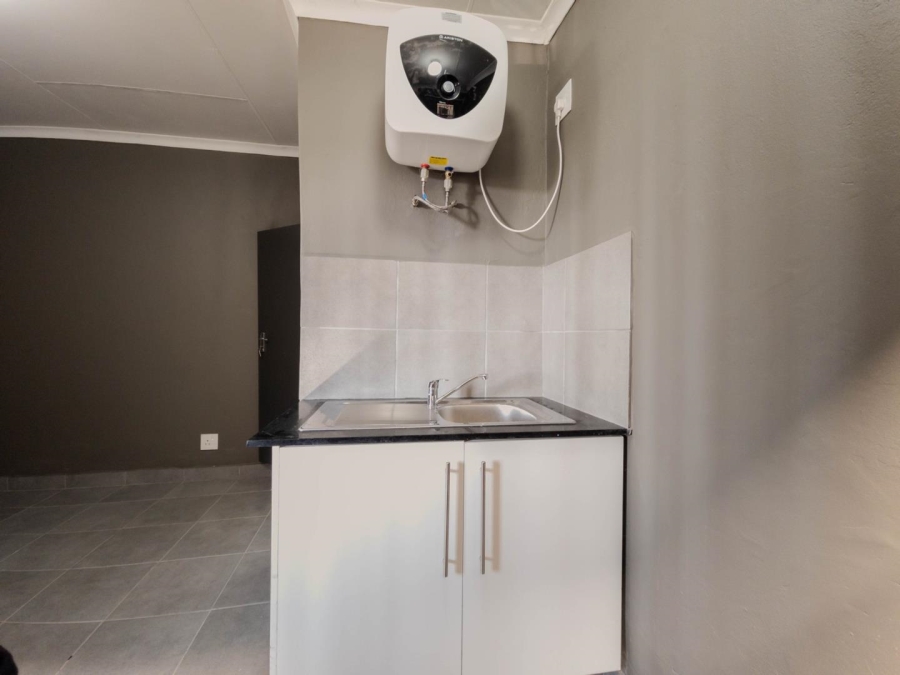 To Let 0 Bedroom Property for Rent in Hillbrow Gauteng