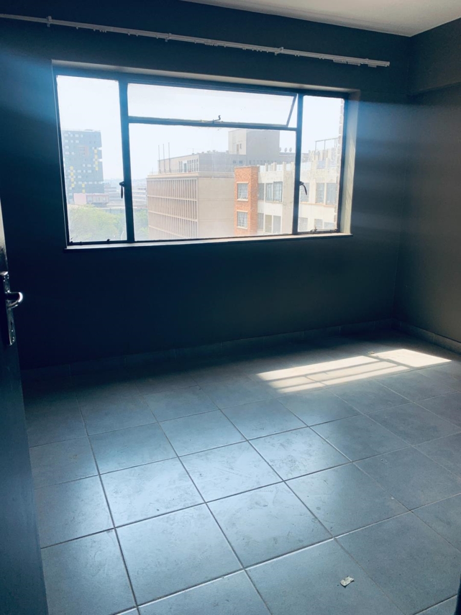 To Let 1 Bedroom Property for Rent in Johannesburg Central Gauteng
