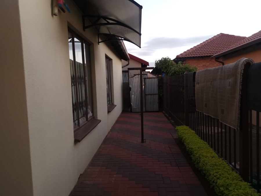 3 Bedroom Property for Sale in Soshanguve East Ext 6 Gauteng