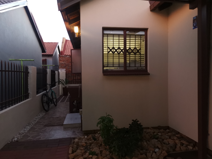 3 Bedroom Property for Sale in Soshanguve East Ext 6 Gauteng