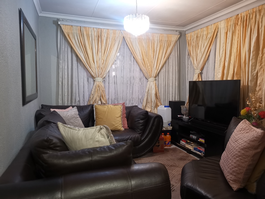 3 Bedroom Property for Sale in Soshanguve East Ext 6 Gauteng