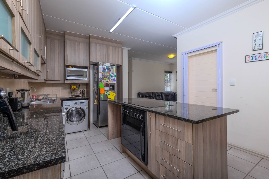 3 Bedroom Property for Sale in Boskruin Gauteng