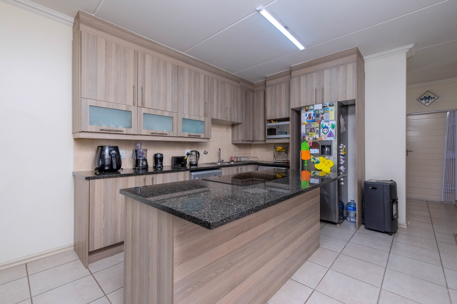 3 Bedroom Property for Sale in Boskruin Gauteng