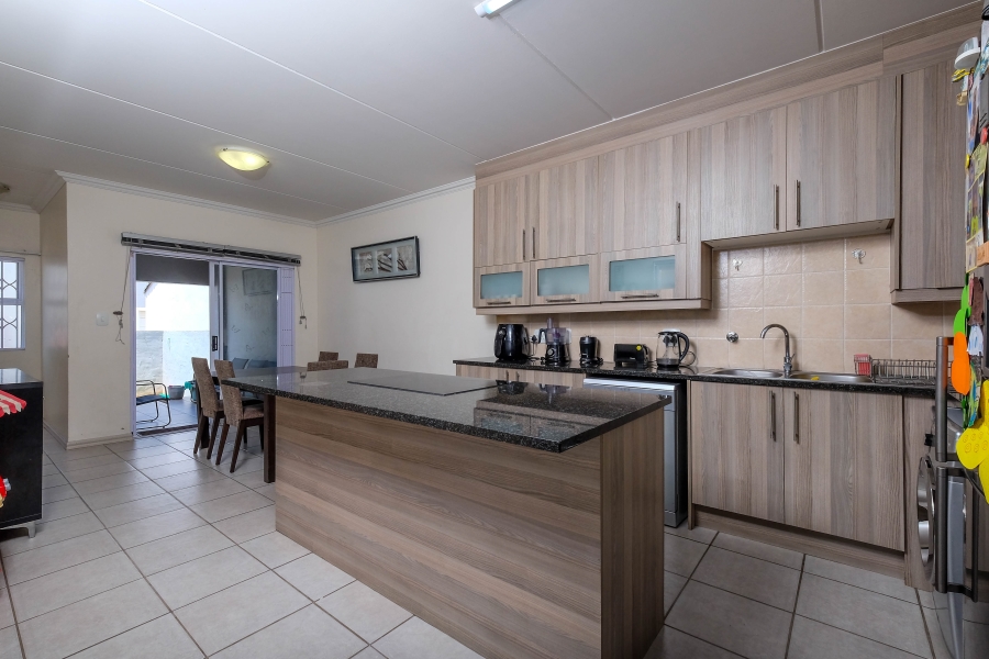 3 Bedroom Property for Sale in Boskruin Gauteng