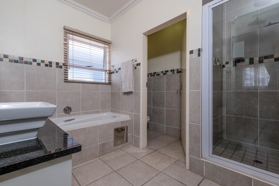 3 Bedroom Property for Sale in Boskruin Gauteng