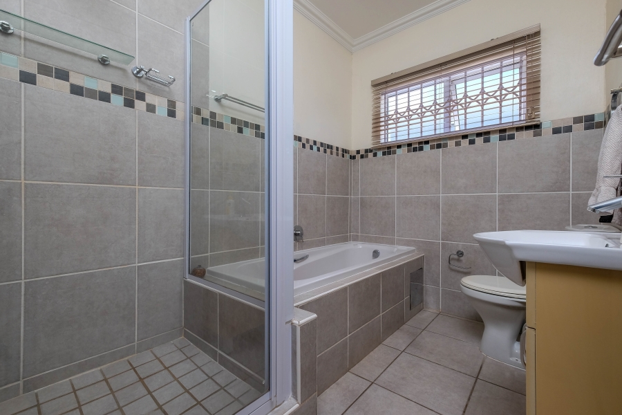 3 Bedroom Property for Sale in Boskruin Gauteng