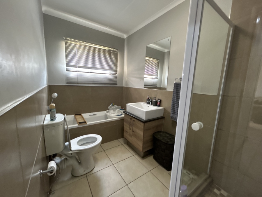 2 Bedroom Property for Sale in Sagewood Gauteng