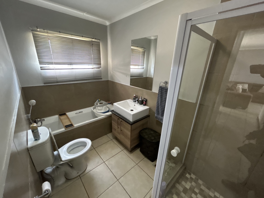 2 Bedroom Property for Sale in Sagewood Gauteng