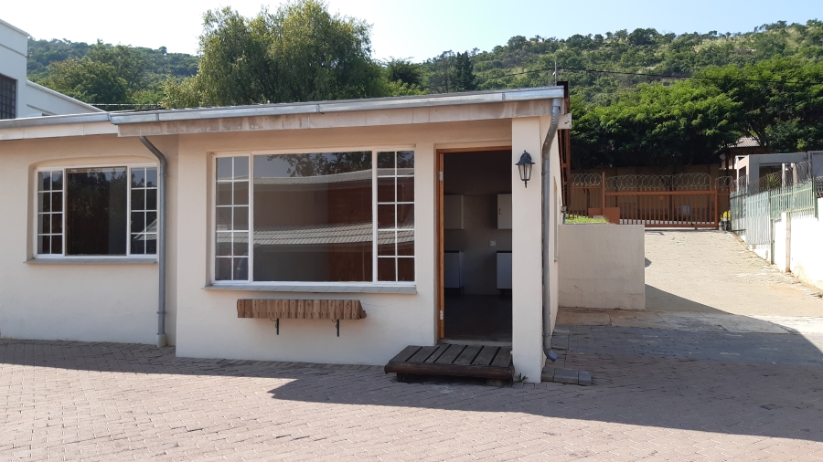 To Let 1 Bedroom Property for Rent in Mondeor Gauteng