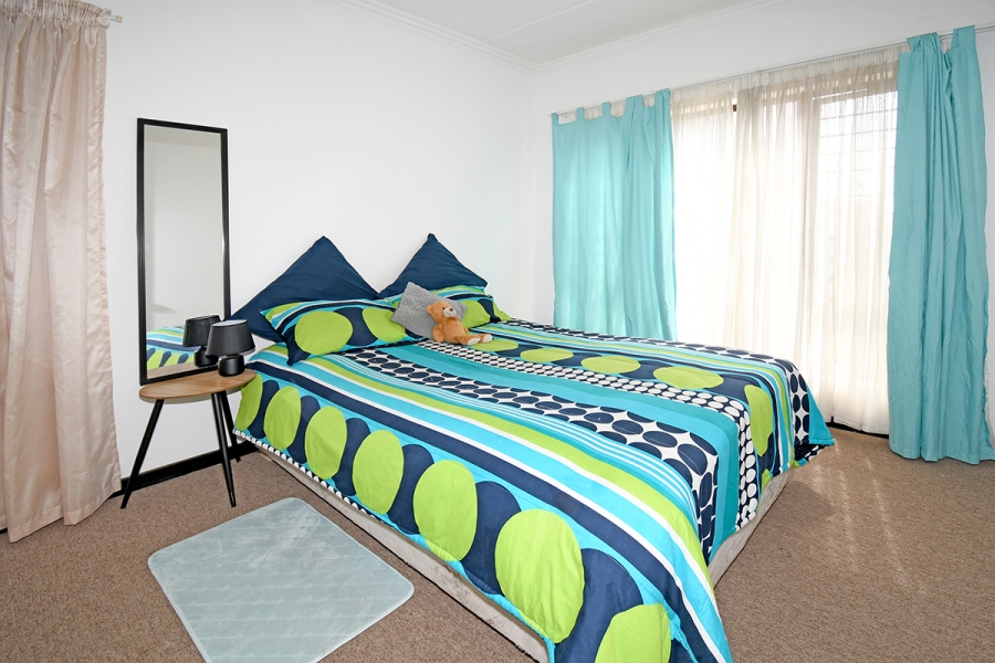 1 Bedroom Property for Sale in Lonehill Gauteng