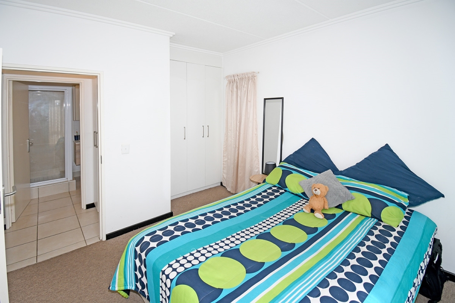 1 Bedroom Property for Sale in Lonehill Gauteng