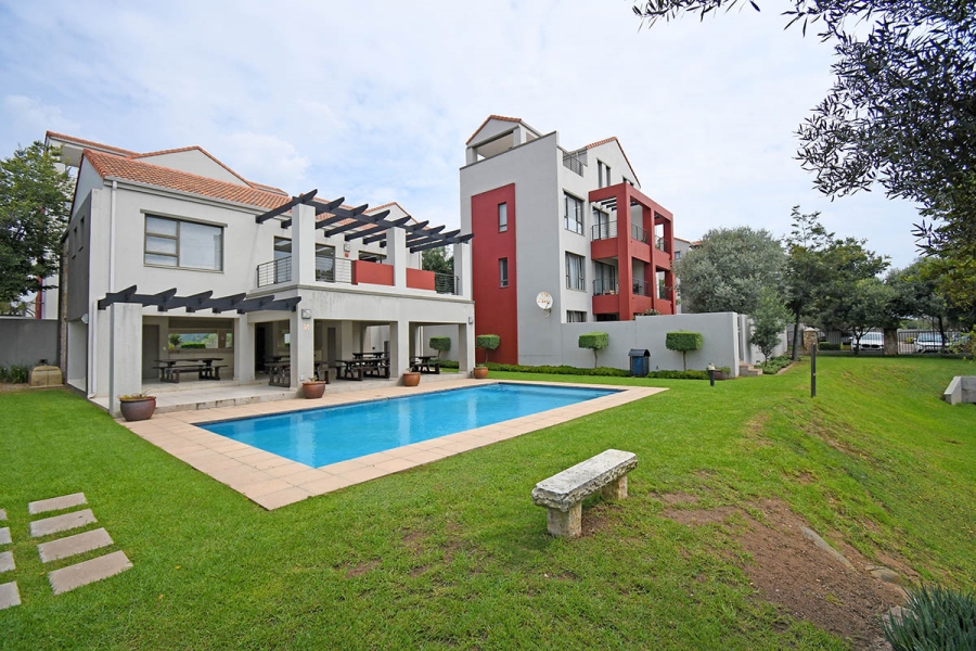 1 Bedroom Property for Sale in Lonehill Gauteng