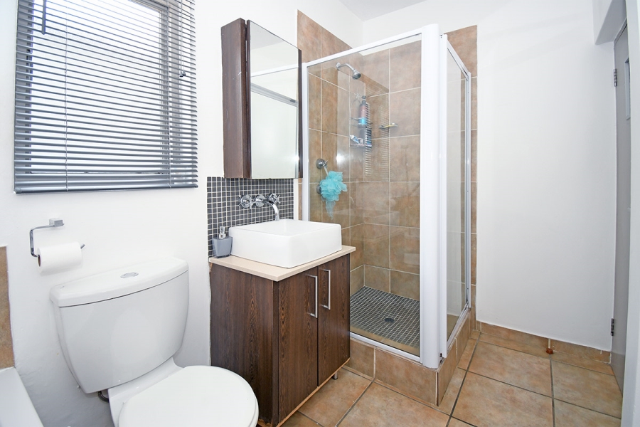 1 Bedroom Property for Sale in Fourways Gauteng