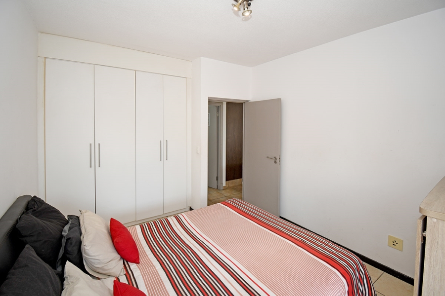 1 Bedroom Property for Sale in Fourways Gauteng