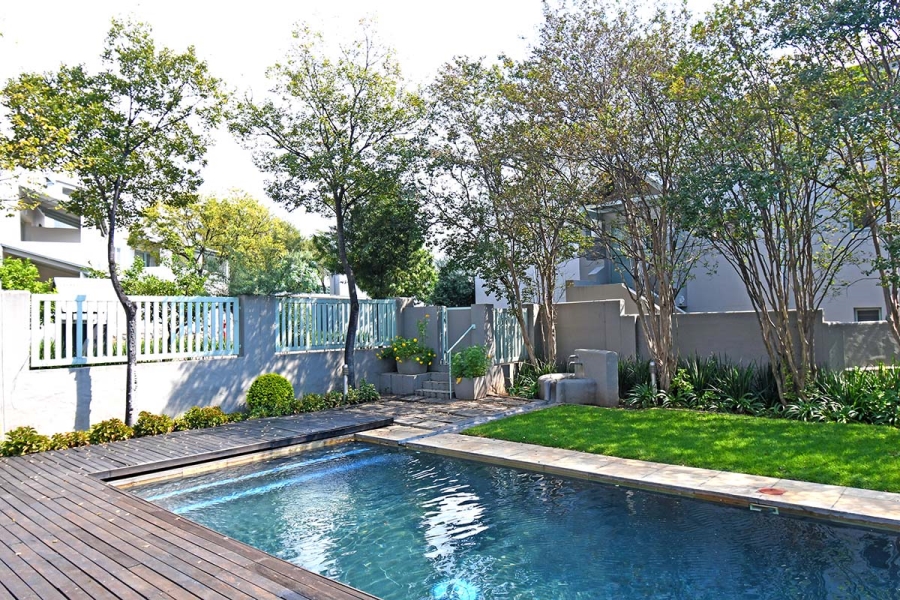 1 Bedroom Property for Sale in Fourways Gauteng