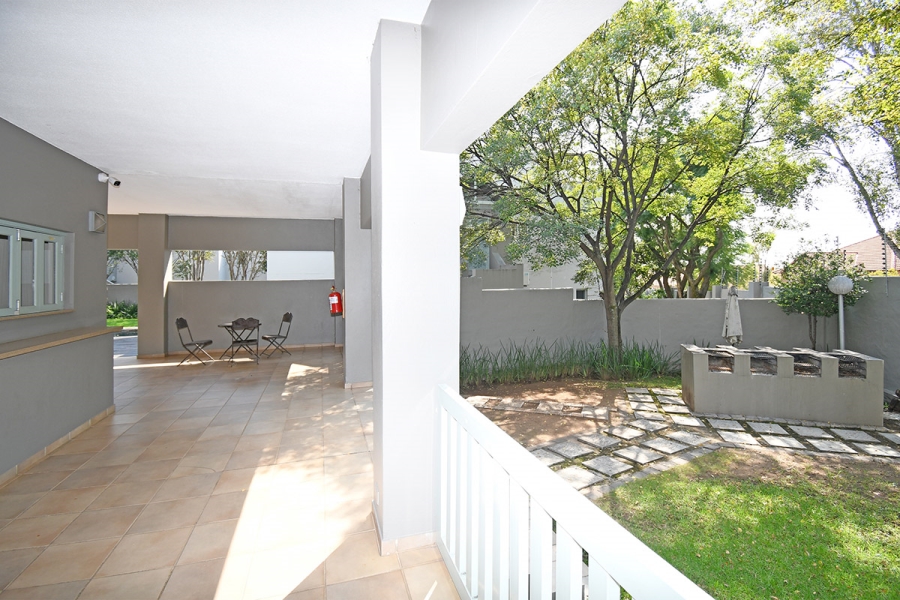 1 Bedroom Property for Sale in Fourways Gauteng
