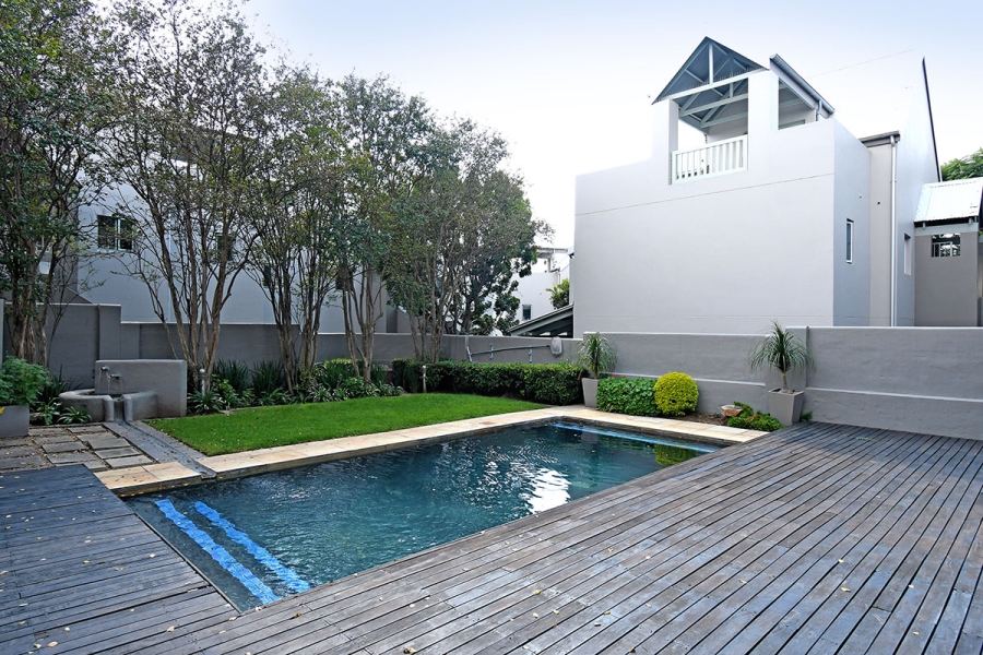 1 Bedroom Property for Sale in Fourways Gauteng
