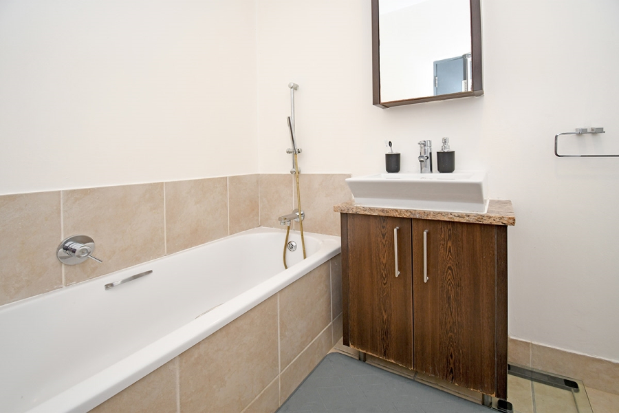 2 Bedroom Property for Sale in Lonehill Gauteng
