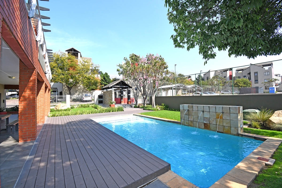 2 Bedroom Property for Sale in Lonehill Gauteng