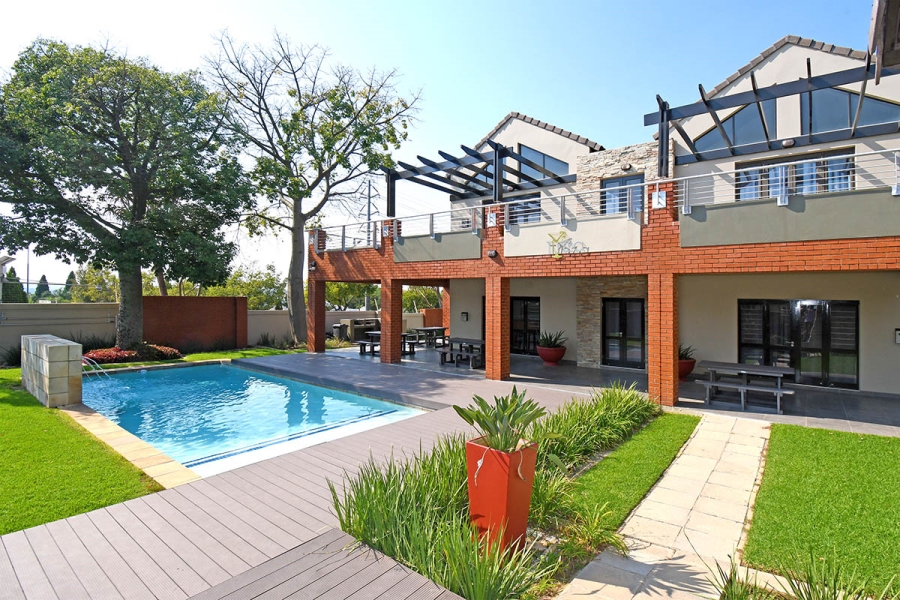 2 Bedroom Property for Sale in Lonehill Gauteng