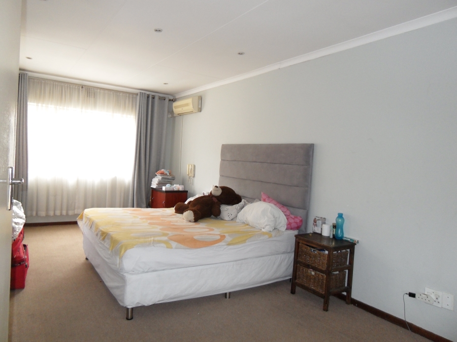 3 Bedroom Property for Sale in Lyndhurst Gauteng
