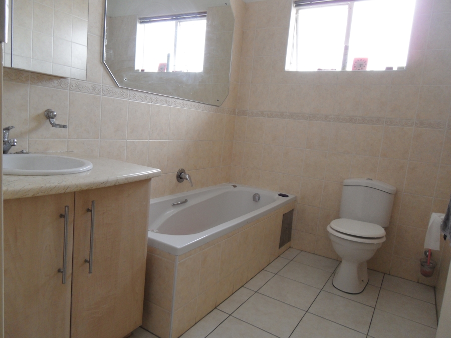 3 Bedroom Property for Sale in Lyndhurst Gauteng