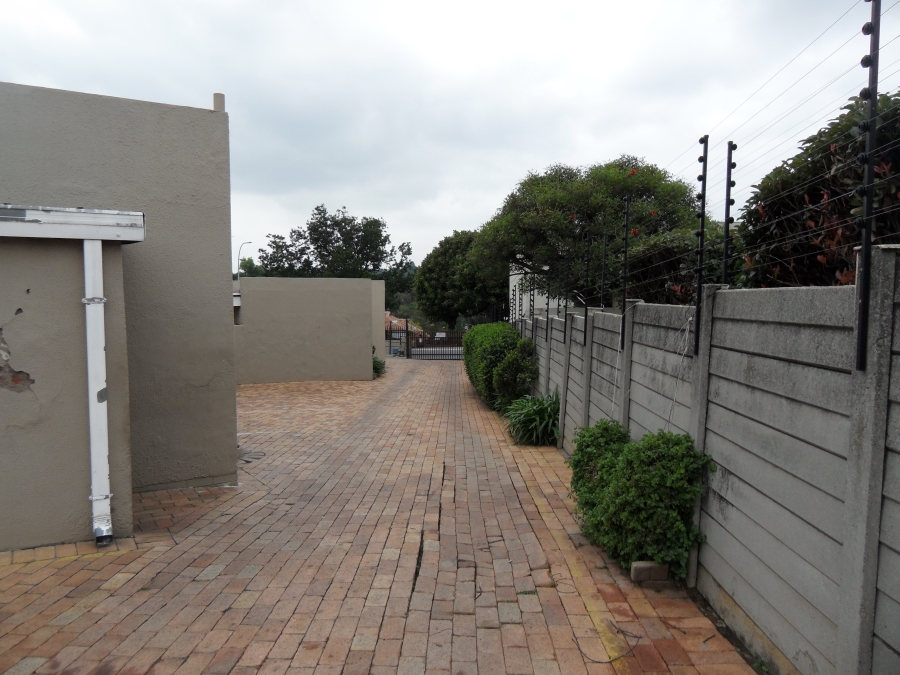 3 Bedroom Property for Sale in Lyndhurst Gauteng