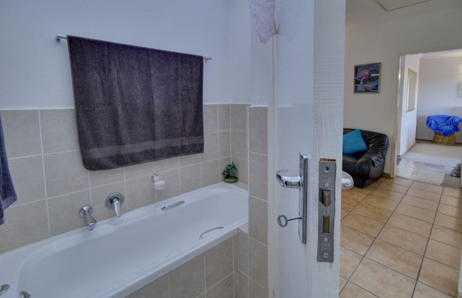 3 Bedroom Property for Sale in Windsor East Gauteng