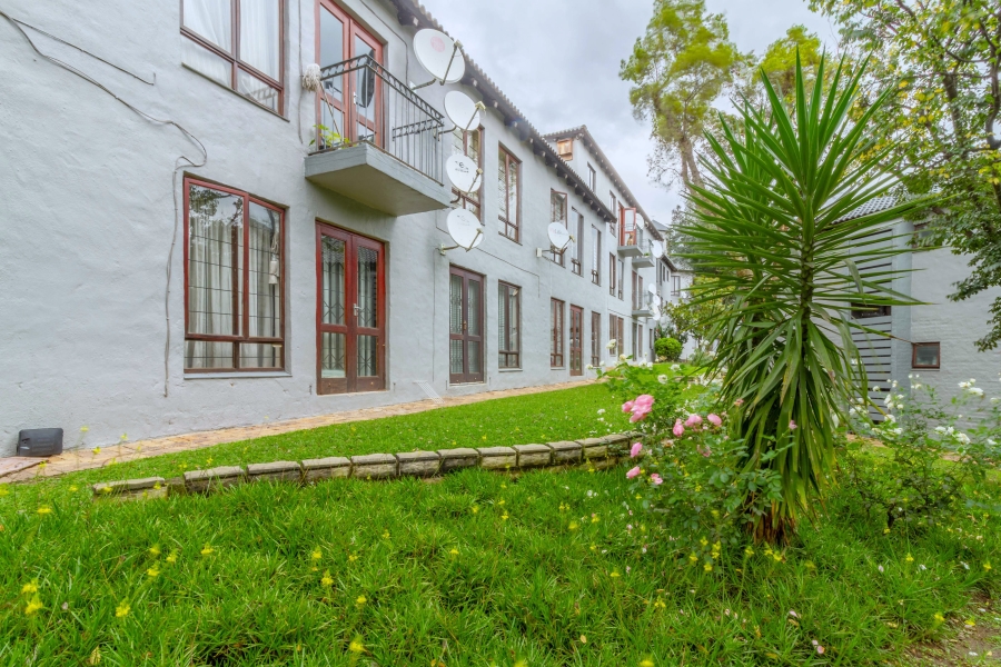 1 Bedroom Property for Sale in Paulshof Gauteng