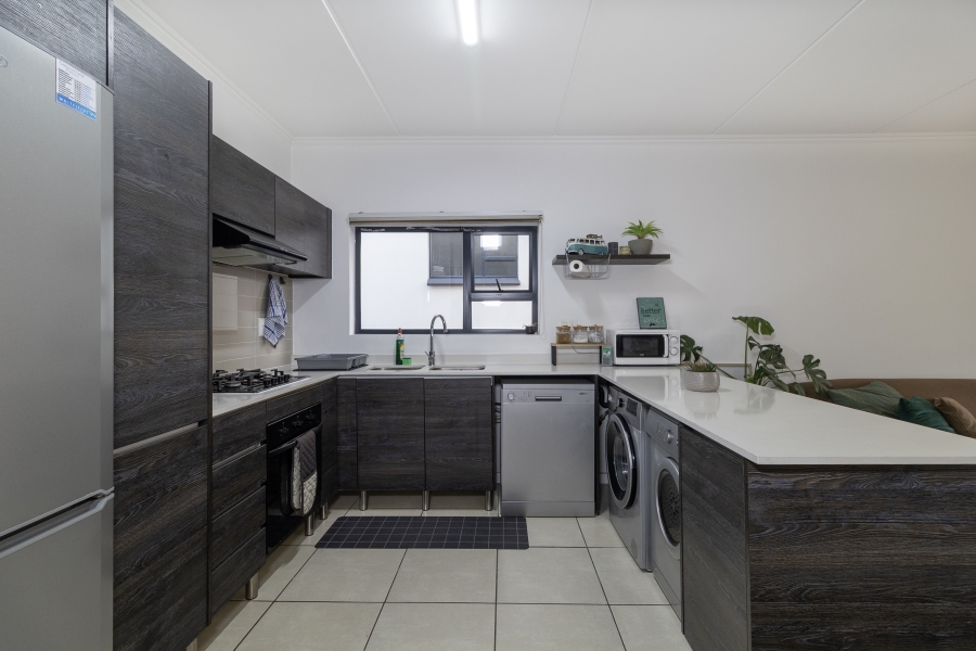 2 Bedroom Property for Sale in Greenstone Hill Gauteng
