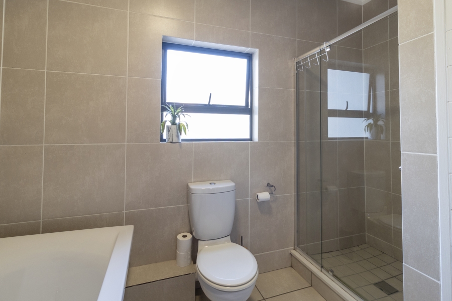 2 Bedroom Property for Sale in Greenstone Hill Gauteng