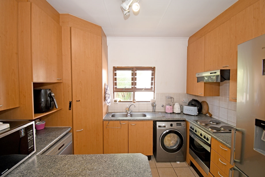 2 Bedroom Property for Sale in Broadacres Gauteng