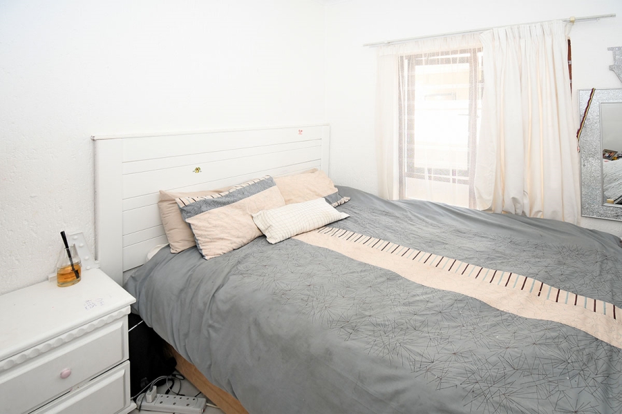 2 Bedroom Property for Sale in Broadacres Gauteng
