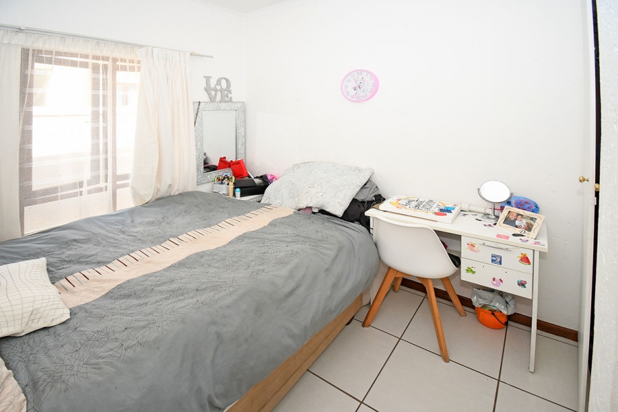 2 Bedroom Property for Sale in Broadacres Gauteng